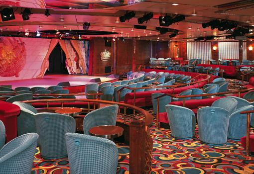 El Queen´s Lounge, el Teatro del buque